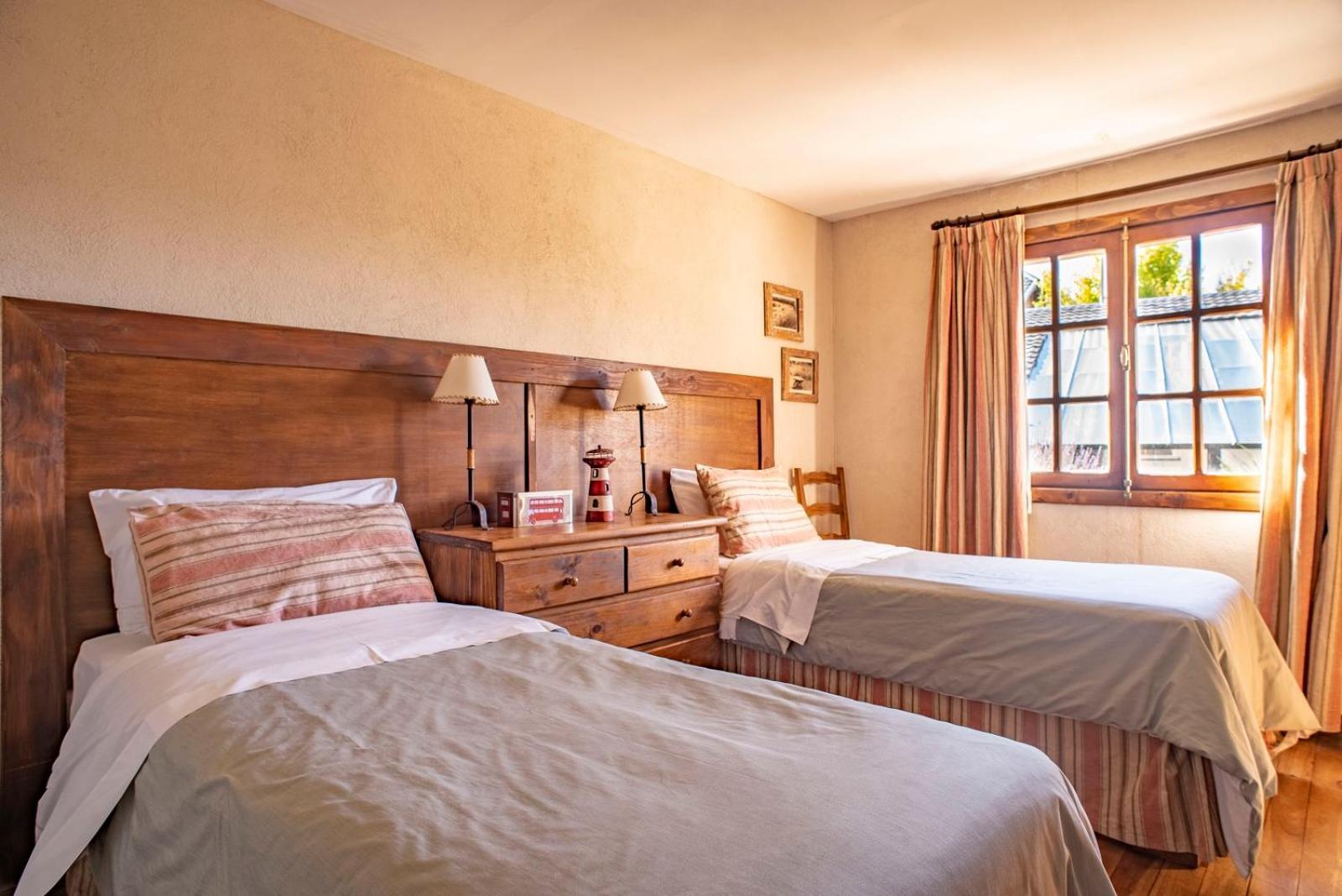 Arelauquen Bungalows & Suites San Carlos de Bariloche Exteriör bild