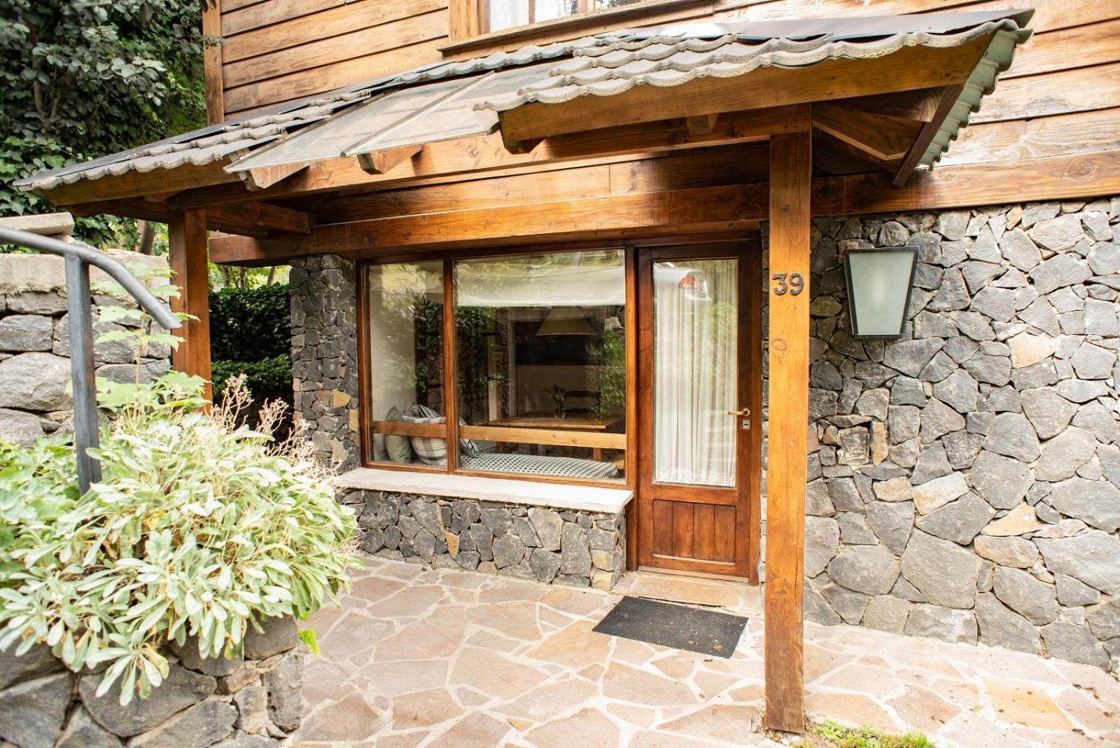 Arelauquen Bungalows & Suites San Carlos de Bariloche Exteriör bild