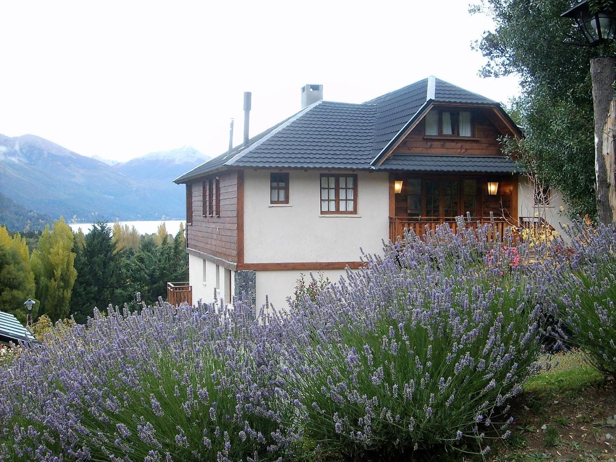 Arelauquen Bungalows & Suites San Carlos de Bariloche Exteriör bild